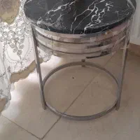 میزکنارسالنی