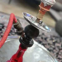 نیروی کار قلیون زن قهوه خانه