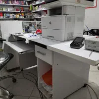 میز کامپیوتر بزرگ