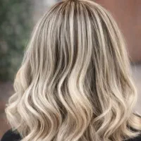 آموزش تخصصی رنگ و‌ لایت