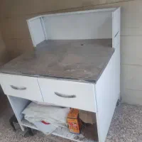 ویترین میز جلو دخلدار