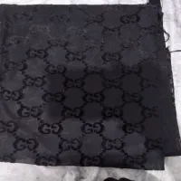 شال مشکی|لباس|مهاجران, |دیوار