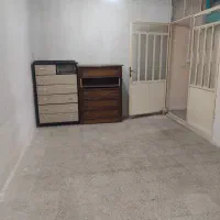 دنبال-همخونه-واسه-سوئیت-50-متری-تخلیه-و-همکف-هستم