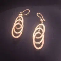 فروش به جفت گشواره جنس محکم خارجی