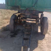 تریلی پشت تراکتوری
