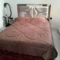تخت و آینه دراور