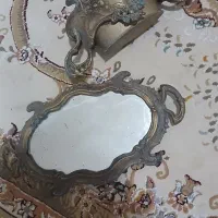اینه و شکلات خوری قدیمی  برنجی سنگین