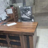 میز و صندلی و گاوصندوق اداری
