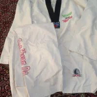 لباس ورزشی در حد نو نو سالم تمیز|تجهیزات ورزشی|شیراز, پودنک|دیوار