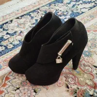 کیف وکفش|کیف، کفش، کمربند|تربتحیدریه, باغ سلطانی|دیوار