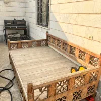 تخت چوبی سنتی حیاط و باغ