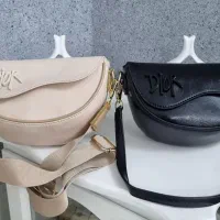 کیف زنانه|کیف، کفش، کمربند|کاشان, میدان کهنه|دیوار