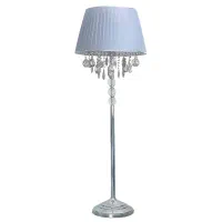 آباژور کنار سالنی ایستاده