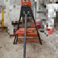 چهار پایه لوله گیر و لوله بر