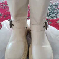 بوت  کرمی شیک