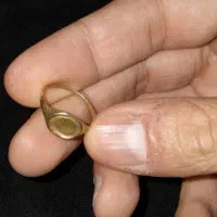 انگشتر عتیقه سال این انگشتر مال ۳۰۰۰ سال پیش است
