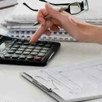 حسابدار آشنا ب امور مالیاتی