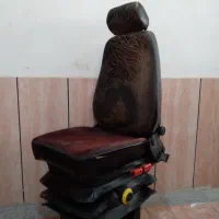 صندلی ماشین سنگین