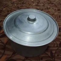 دو تا دیگ کاملا نو|ظروف پختوپز|لامرد, |دیوار
