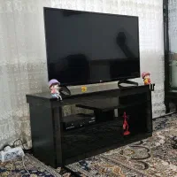 تلویزیون ۴۳ اینچ ال جی همراه با میز تی وی ترک|تلویزیون و پروژکتور|مهاباد (آذربایجان غربی), |دیوار