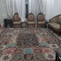 مبل فرانسوی چوب گردوی زیبا|مبلمان خانگی و میز عسلی|تهران, امام زاده حسن|دیوار