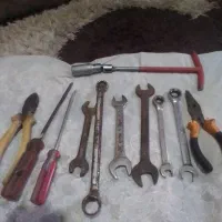 اجاره رنگی. یه سر رنگی. انبر دست. دم‌باریک.|ابزارآلات|رشت, شالکو|دیوار