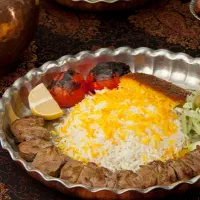 جذب آشپز ایرانی در جزیره‌قشم و کباب پز و سالن دار