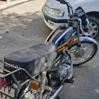 موتور۹۳عروسک|موتورسیکلت|قم, قلعه کامکار|دیوار