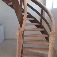 اجرای تخصصی پله گرد، کف پله چوبی و نرده چوبی|خدمات پیشه و مهارت|قرچک, محمد آباد|دیوار