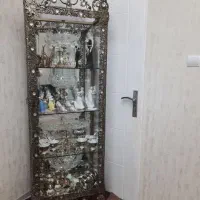 ویترین بوفه قدیمی برنجی اصل|بوفه، ویترین، کنسول|تهران, اسفندیاری|دیوار