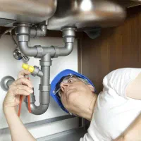 خدمات حرفه‌ای لوله‌کشی و تعمیر تخصصی پکیج