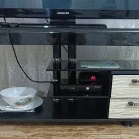 میز تی وی شیشه ای