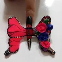 فراخوان آموزش ناخن بامدرک واستخدام 980 تومان