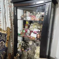 ویترین درحدفروش فوری بدون وسایل داخل