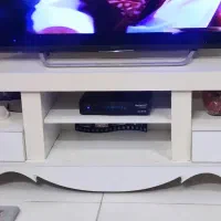 میز تلویزیون ام دی اف سفید رنگ