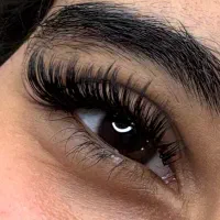 اکستنشن و لیفت مژه
