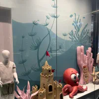 فروشنده جوان با انگیزه