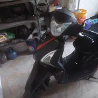 موتور سیکلت لاکی ۱۸۰  sym