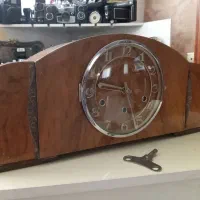 ساعتهای قدیمی و خاطره انگیز