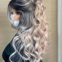 فقط با دو میلیون آموزش  مجازی تکنیک رنگ و لایت