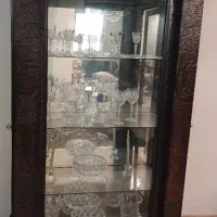 بوفه ویترین بزرگ