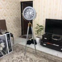 ساعت پایه دار