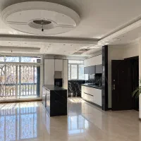 ۸۱متر۲خواب/رو به نور /خوش نقشه/اردیبهشت جنوبی
