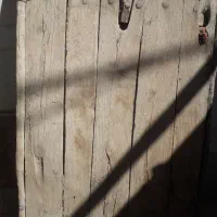 درب های قدیمی|کلکسیون اشیاء عتیقه|یزد, |دیوار