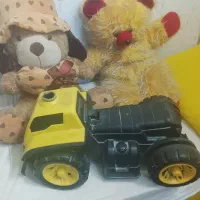 اسباب بازی ماشین سالم درحد فروشی