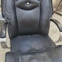 ۴ عدد صندلی