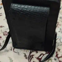 کیف دوشی و دستی چرم طبیعی در حد نو زیبا و جادار