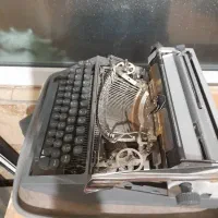 ماشین تایپ قدیمی|کلکسیون اشیاء عتیقه|تهران, بهار|دیوار