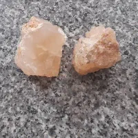 تعدادی سنگ|جواهرات|کورین, |دیوار