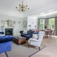 آپارتمان-200-متری-کلید-نخورده-قرارداد-18-ماهه